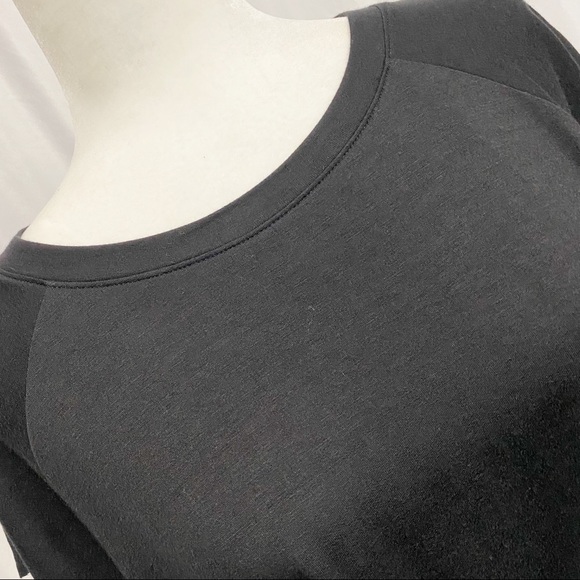 Black Short Sleeve Crop Top - Picture 3 of 10
